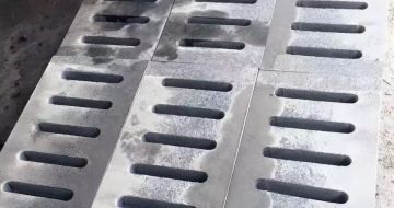 长春 芝麻灰石材沟盖板