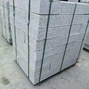 长春 芙蓉白火烧两面路沿石