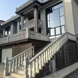 长春 芝麻白别墅阳台栏杆，楼梯栏杆