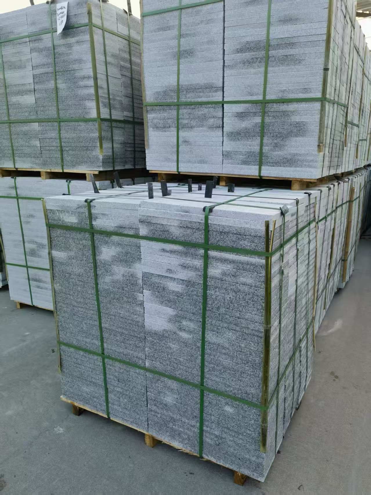 长春 芝麻白地铺石材