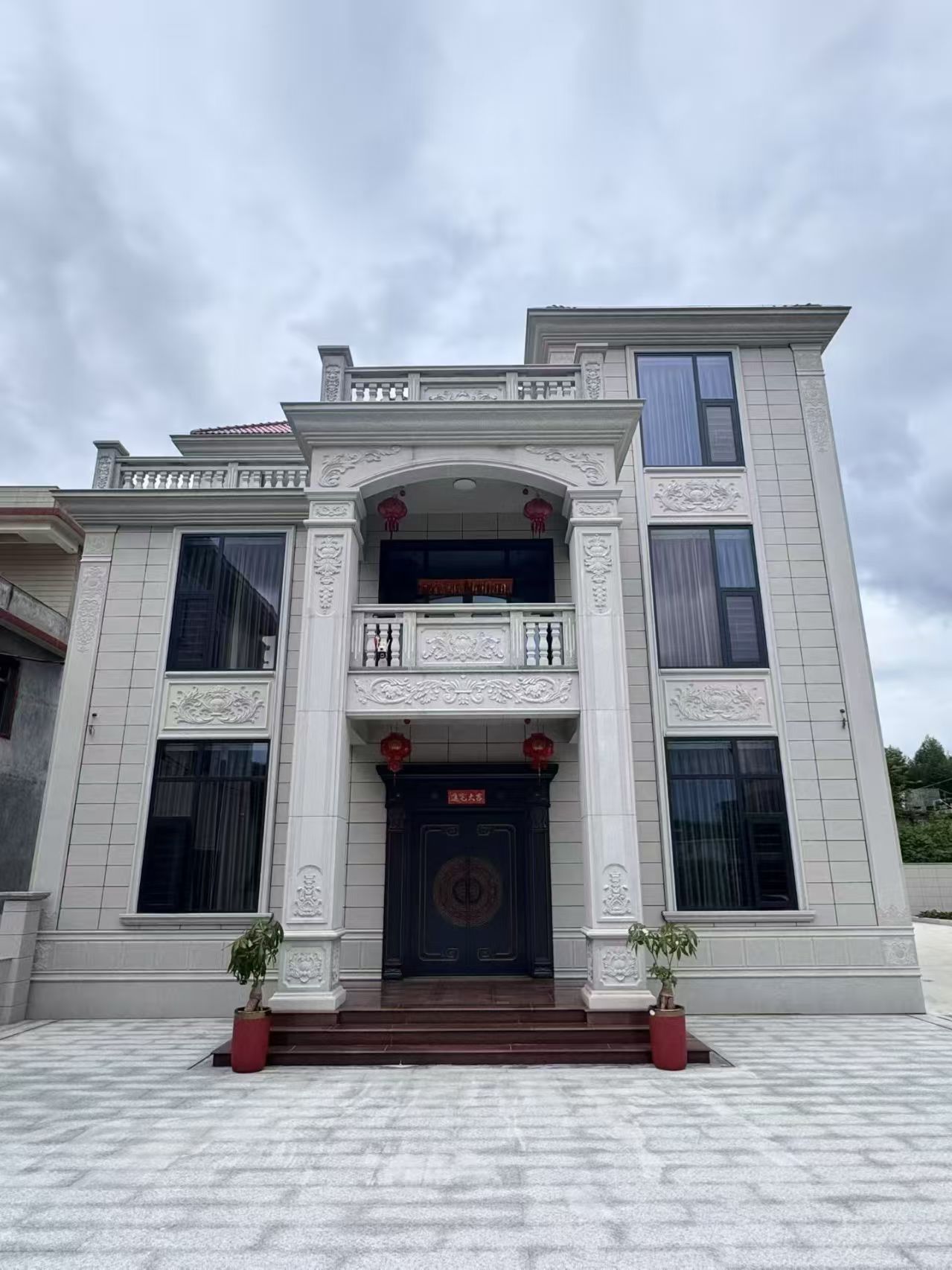 长春 芝麻白石材别墅干挂案例展示