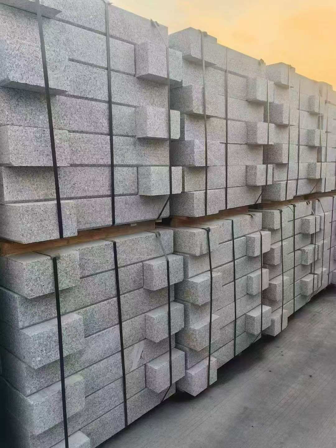 长春 芝麻白路沿石