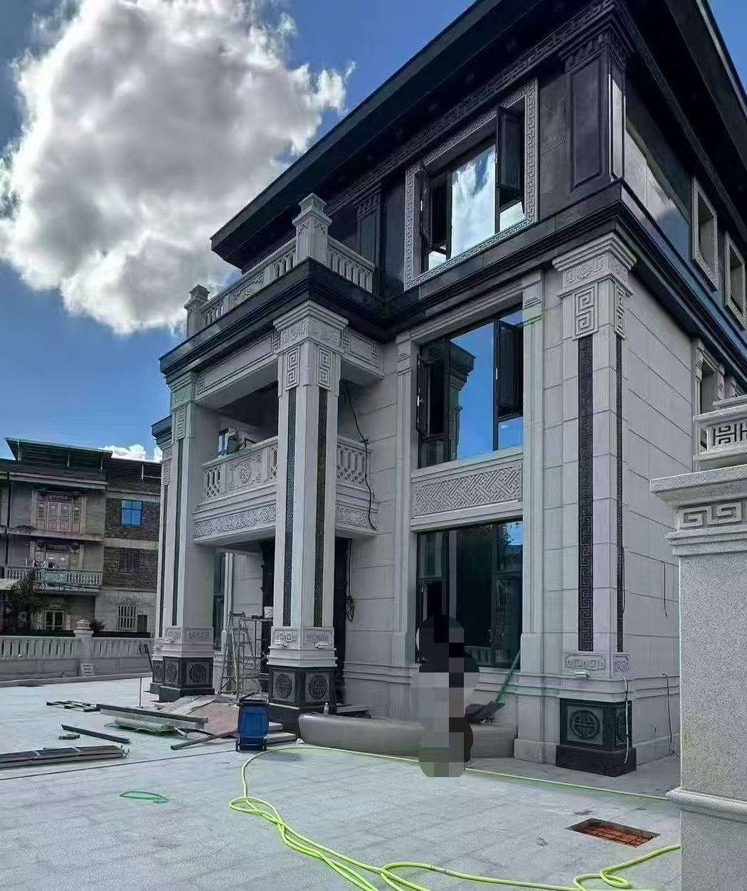 长春 别墅干挂，芝麻白与芝麻黑完美配合