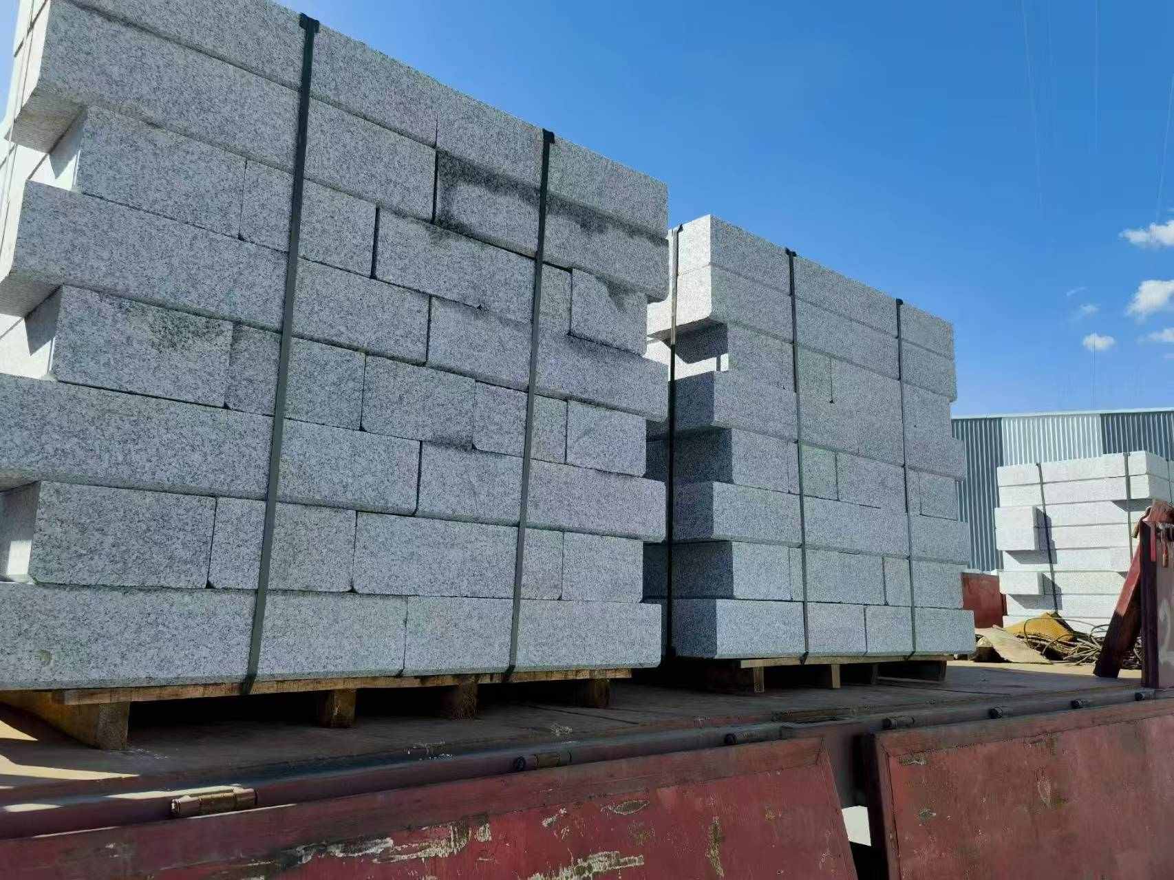 长春 路沿石装车出货