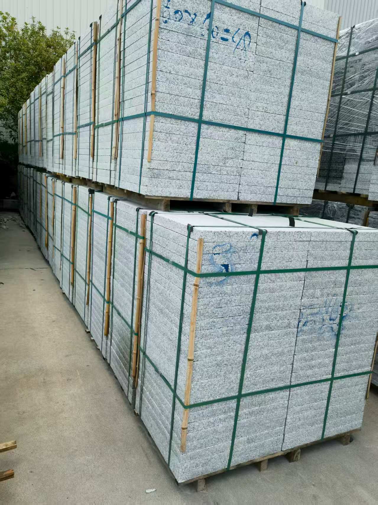 长春 大花芙蓉白火烧成品，市政园林广场地铺石